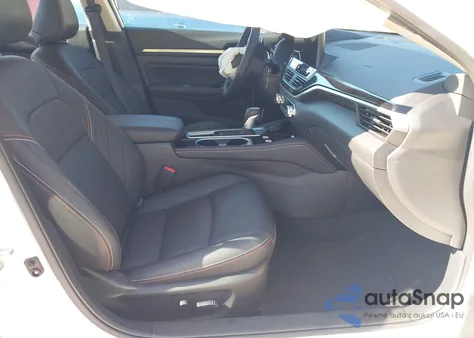 2025 Nissan Altima Sr z USA, uszkodzony, nr VIN 1N4BL4CV7SN359307